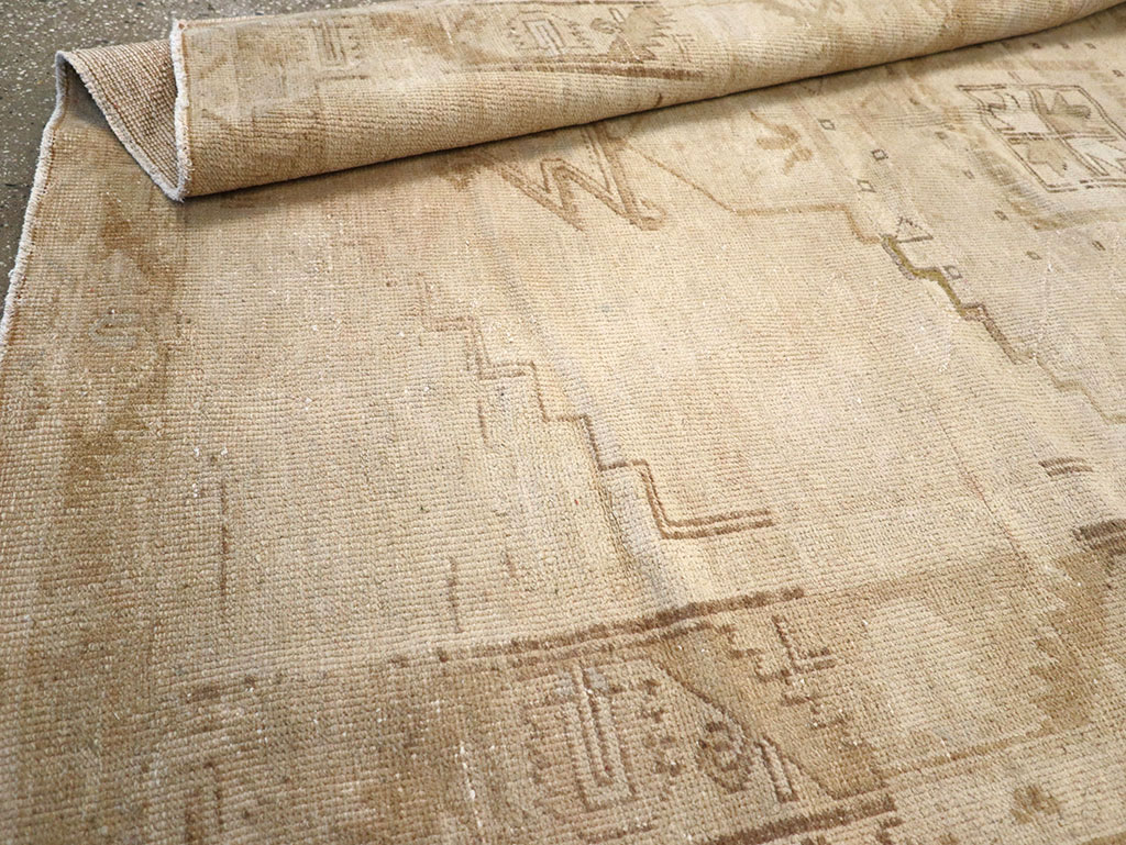 Vintage Turkish Anatolian Gallery Rug, No.32322 - Gsblank