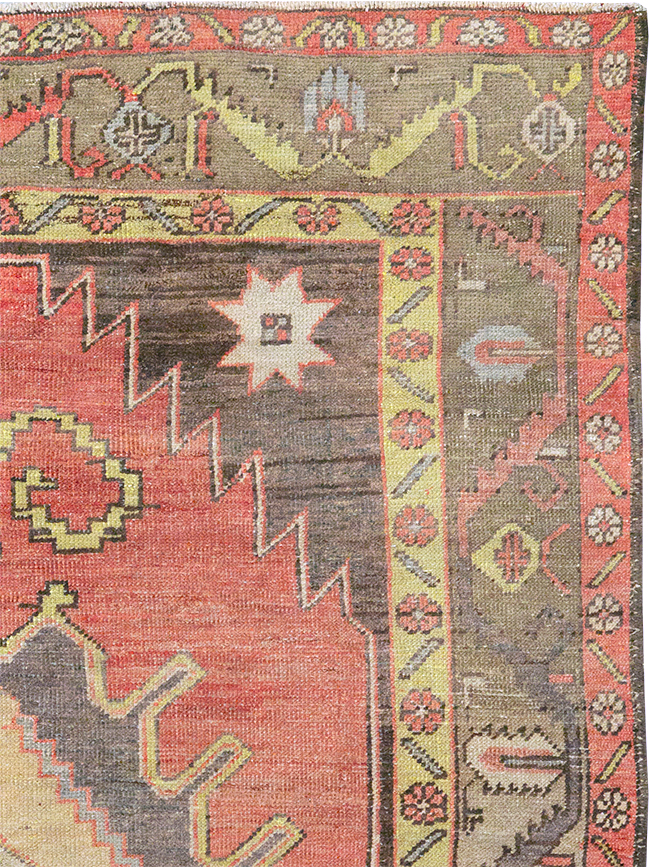 Vintage Turkish Anatolian Gallery Rug, No.32326 - Gsblank