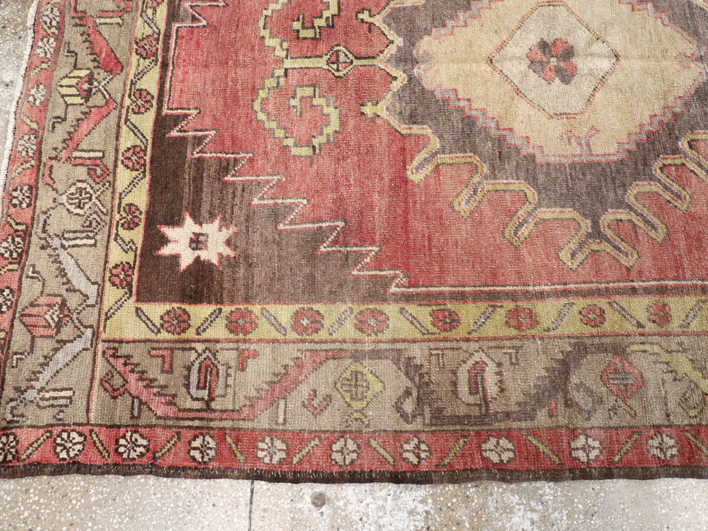 Vintage Turkish Anatolian Gallery Rug, No.32326 - Gsblank