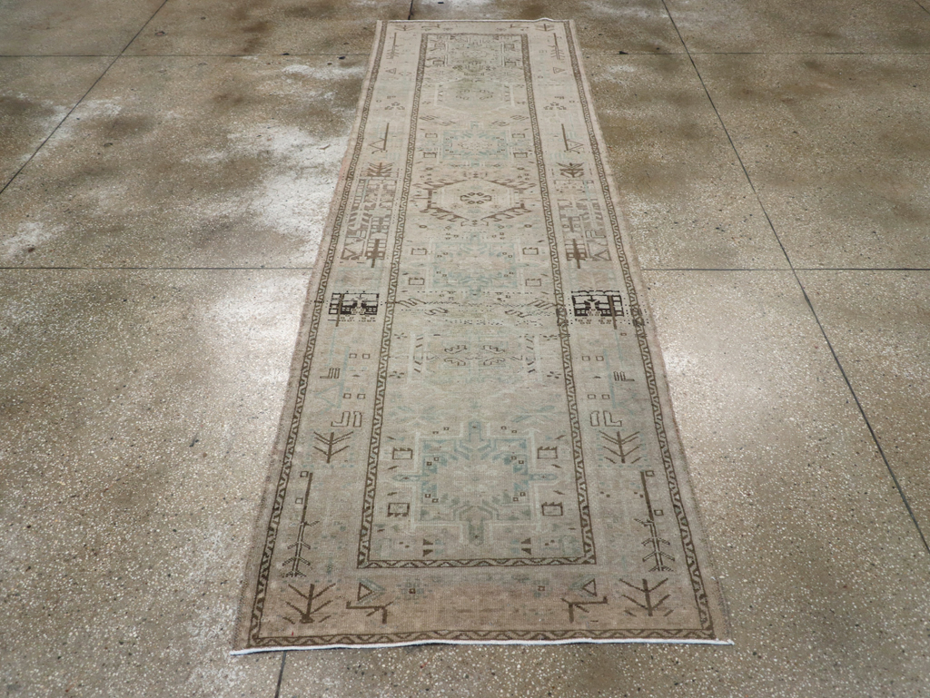 Vintage Persian Karajeh Rug, No.32331 - Gsblank