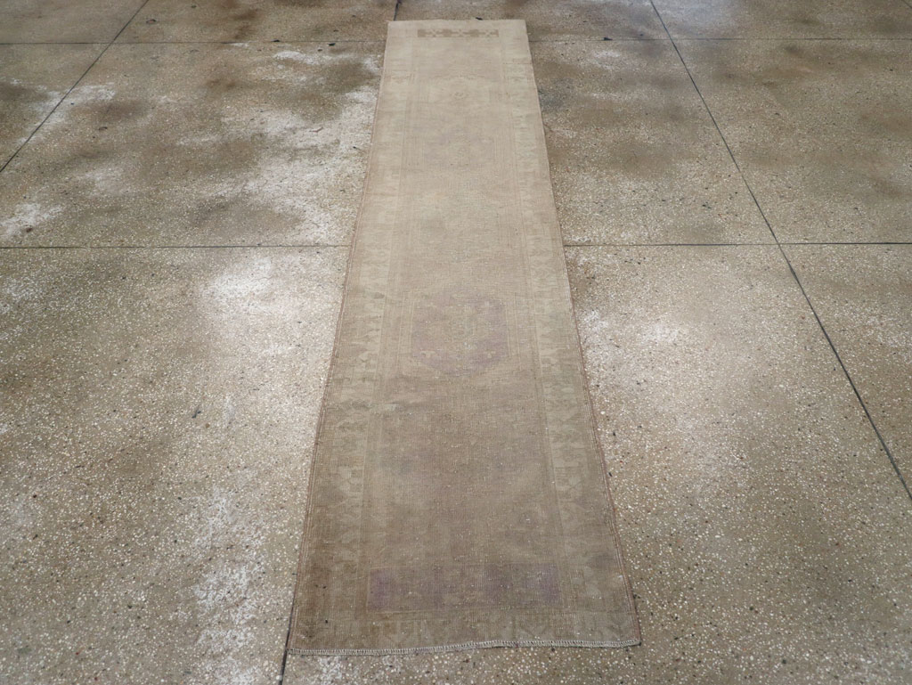 Vintage Turkish Anatolian Runner, No.32332 - Gsblank