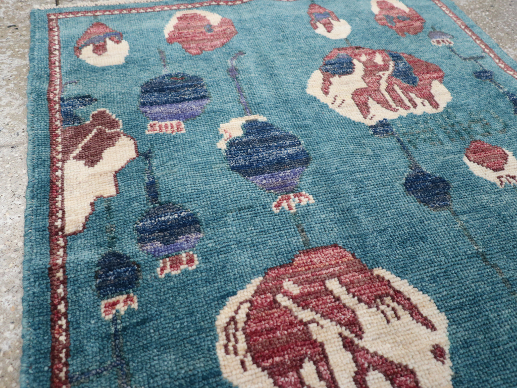 Modern Turkish Pictorial Throw Rug, No.32339 - Gsblank