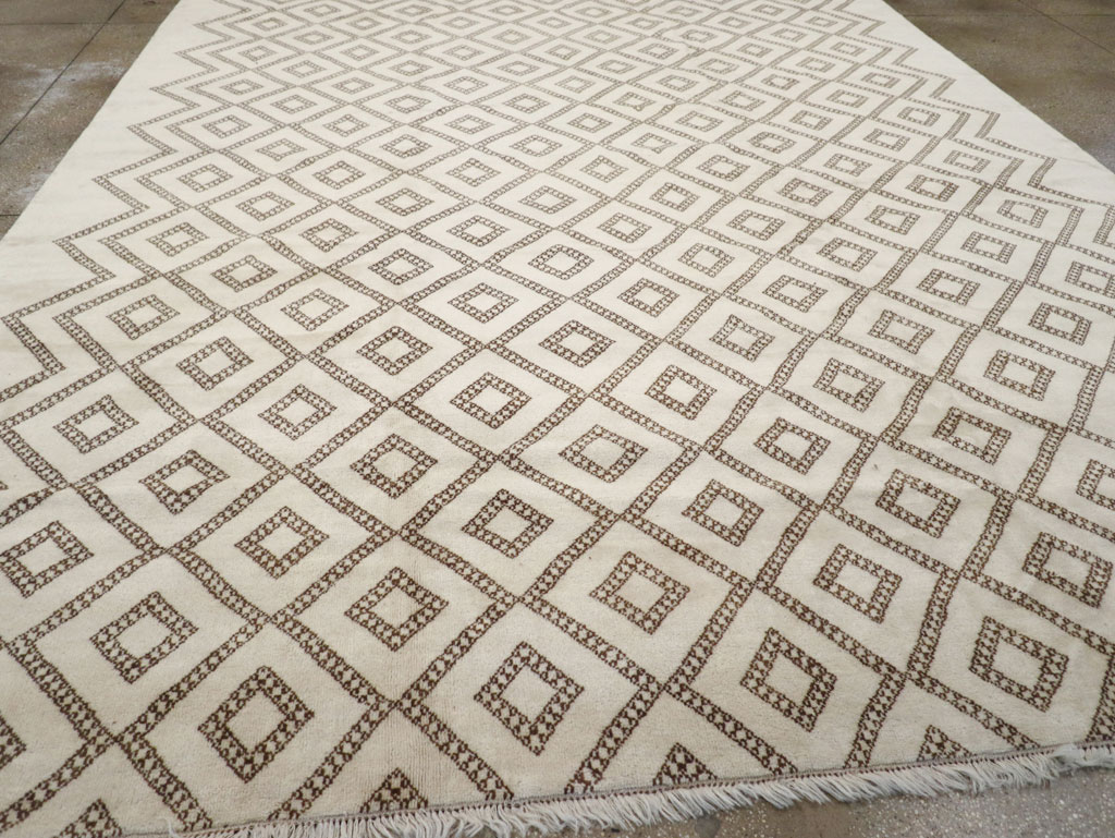 Modern Moroccan Room Size Carpet, No.32349 - Gsblank