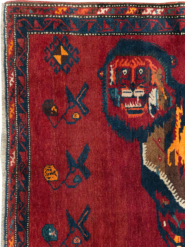 Antique Caucasian Karabagh Pictorial Accent Rug, No.32356 - Gsblank