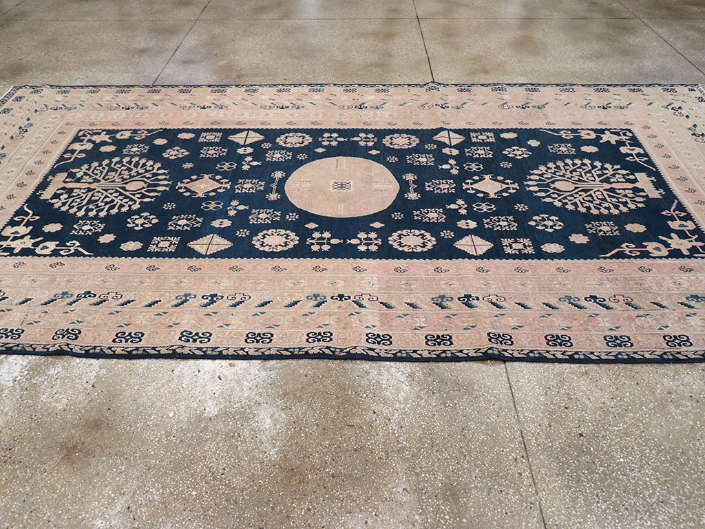 Antique East Turkestan Khotan Gallery Carpet, No.32360 - Gsblank