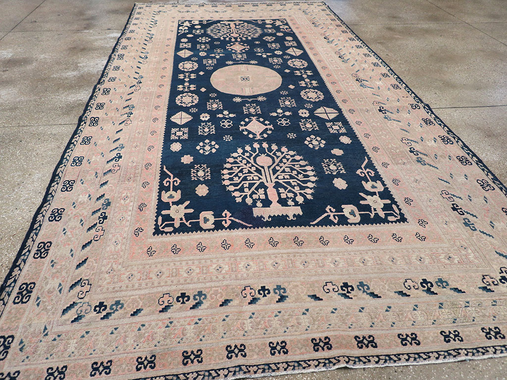 Antique East Turkestan Khotan Gallery Carpet, No.32360 - Gsblank