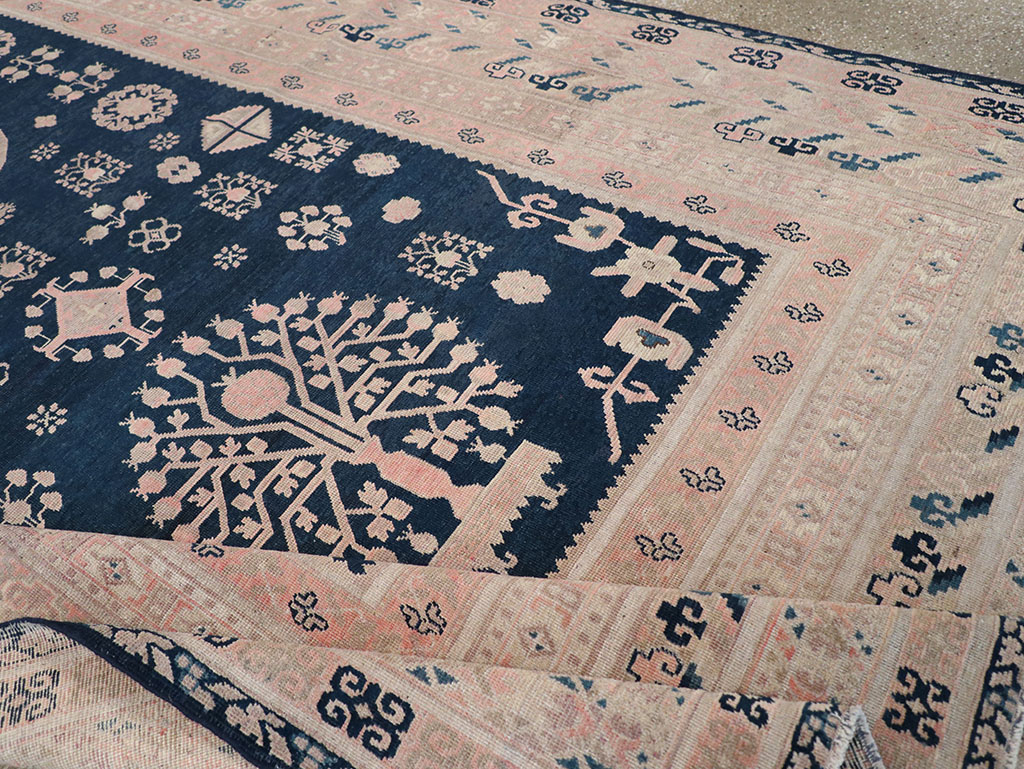 Antique East Turkestan Khotan Gallery Carpet, No.32360 - Gsblank