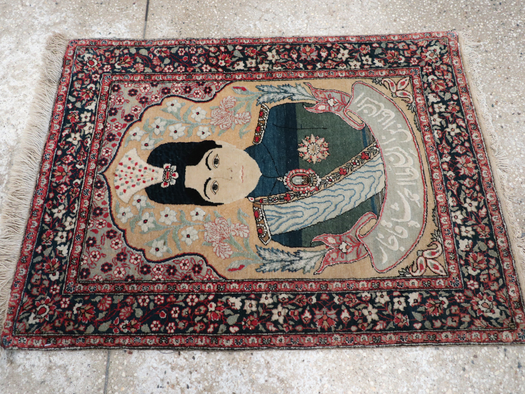 Antique Persian Pictorial Mohtasham Kashan Throw Rug, No.32361 - Gsblank