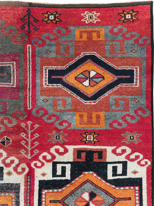 Vintage Turkish Anatolian Square Room Size Carpet, No.32370 - Gsblank