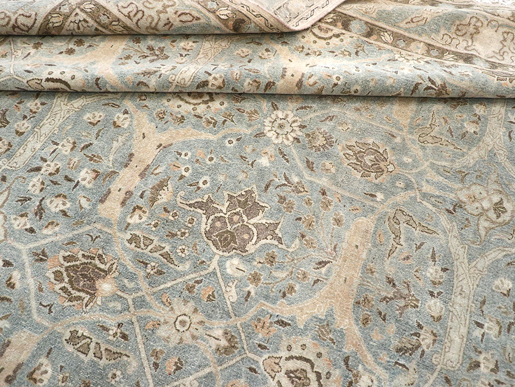 Vintage Persian Quom Room Size Carpet, No.32373 - Gsblank