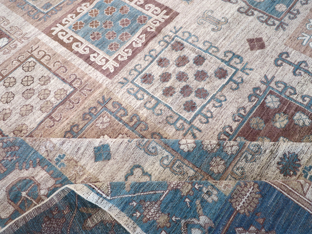 Modern East Turkestan Khotan Room Size Carpet, No.32388 - Gsblank
