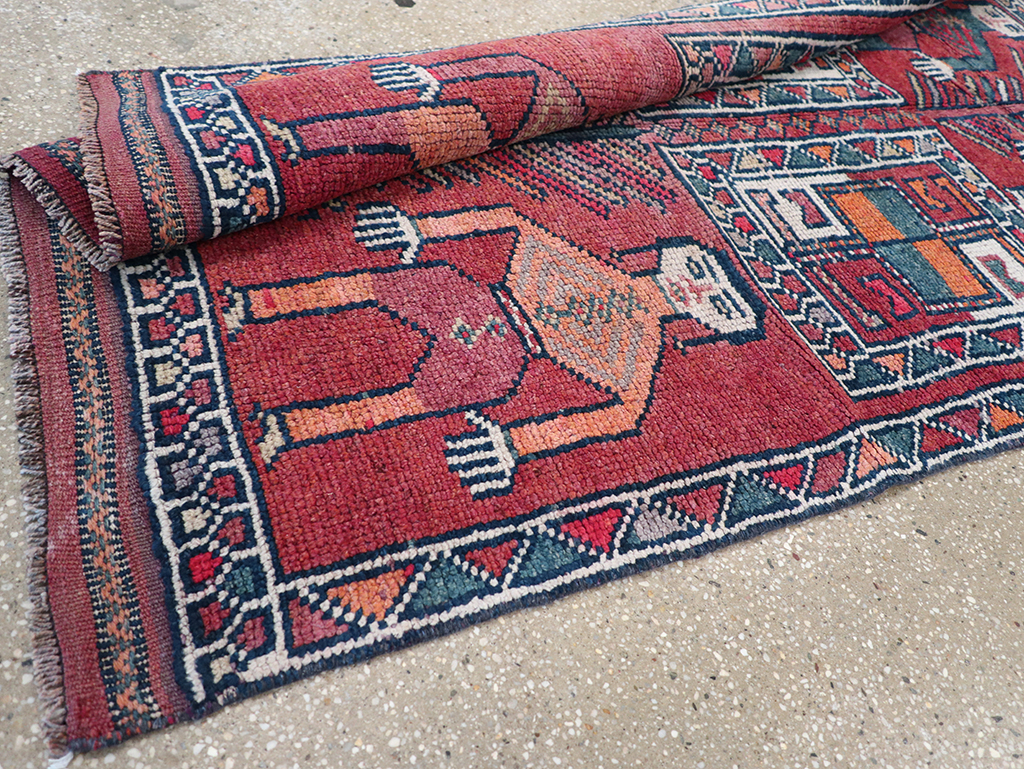 Vintage Turkish Anatolian Pictorial Runner, No.32408 - Gsblank