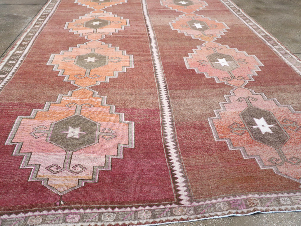 Vintage Turkish Anatolian Room Size Carpet, No.32409 - Gsblank