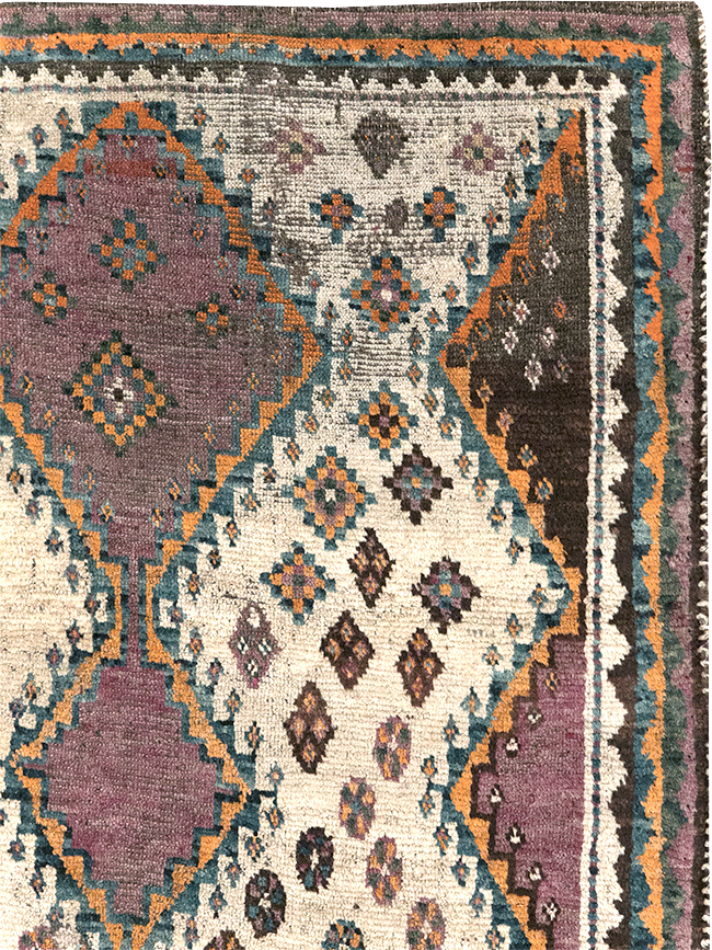 Vintage Persian Gabbeh Rug, No.32413 - Gsblank