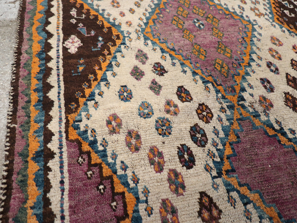Vintage Persian Gabbeh Rug, No.32413 - Gsblank