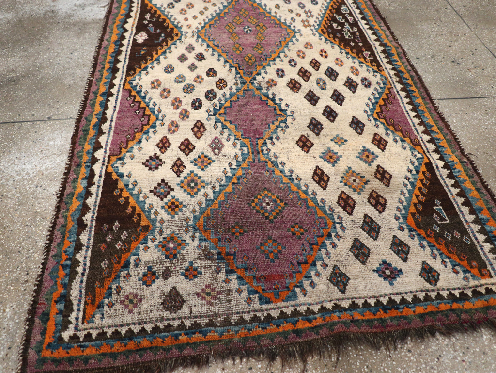 Vintage Persian Gabbeh Rug, No.32413 - Gsblank