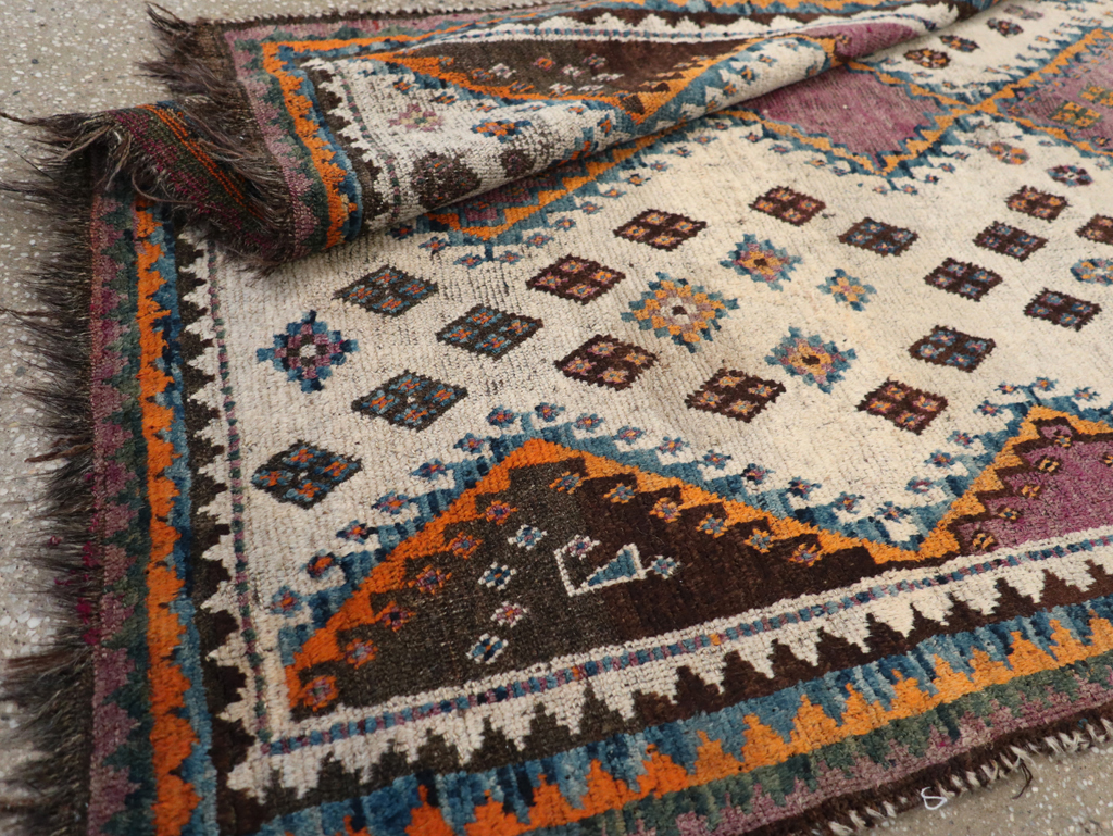 Vintage Persian Gabbeh Rug, No.32413 - Gsblank