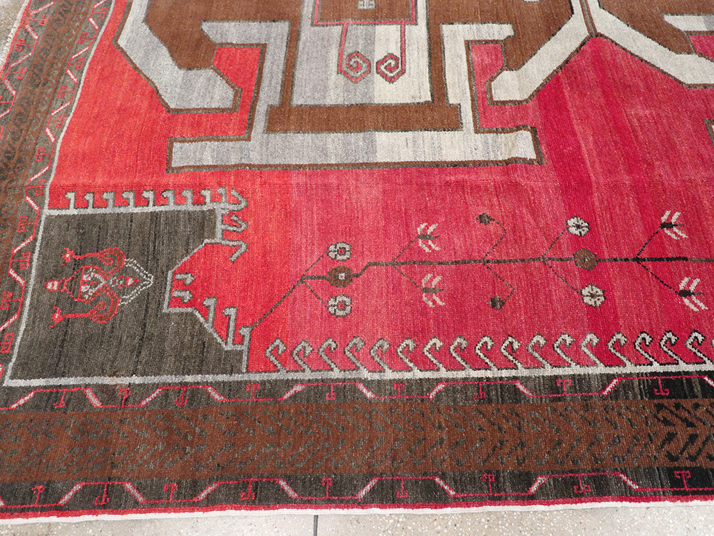 Vintage Turkish Anatolian Tribal Room Size Carpet, No.32419 - Gsblank