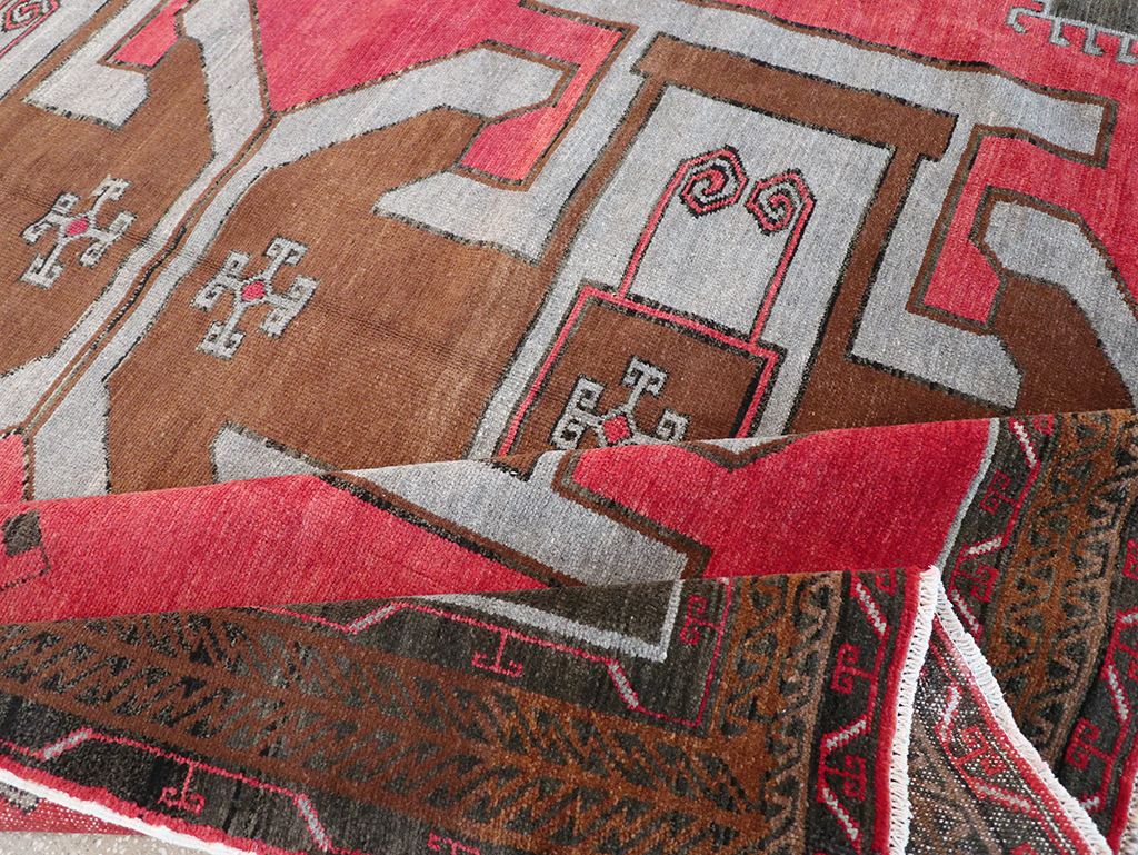 Vintage Turkish Anatolian Tribal Room Size Carpet, No.32419 - Gsblank