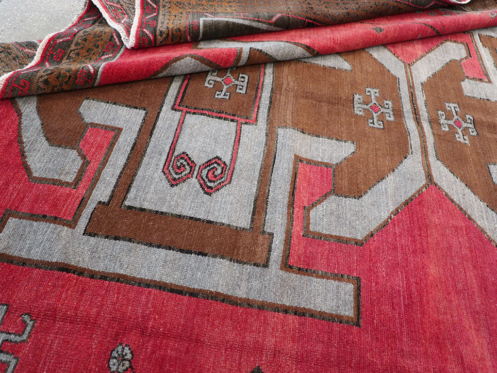 Vintage Turkish Anatolian Tribal Room Size Carpet, No.32419 - Gsblank