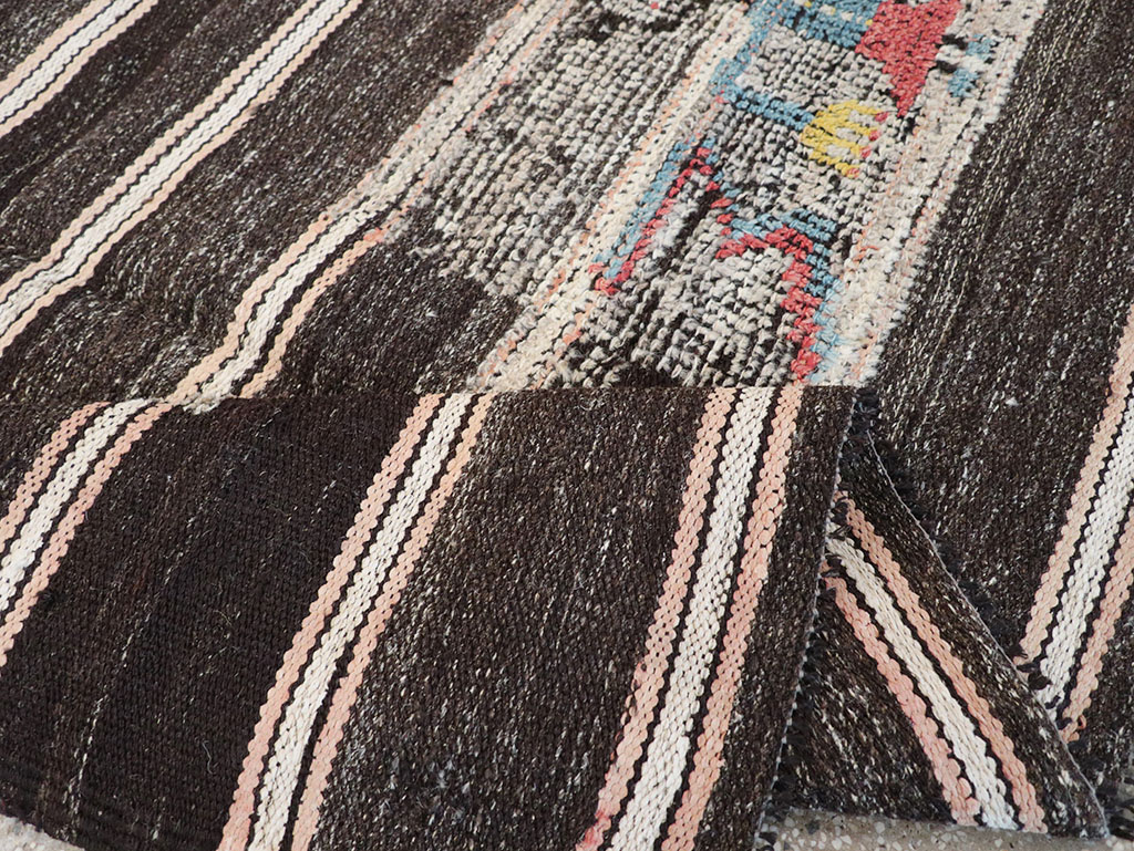 Vintage Persian Flatweave Kilim Pictorial Throw Rug, No.32428 - Gsblank