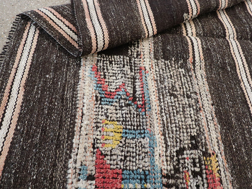 Vintage Persian Flatweave Kilim Pictorial Throw Rug, No.32428 - Gsblank