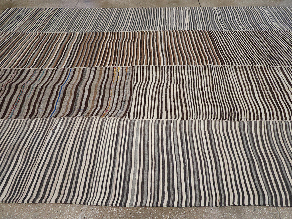 Vintage Persian Flatweave Kilim Room Size Carpet, No.32435 - Gsblank