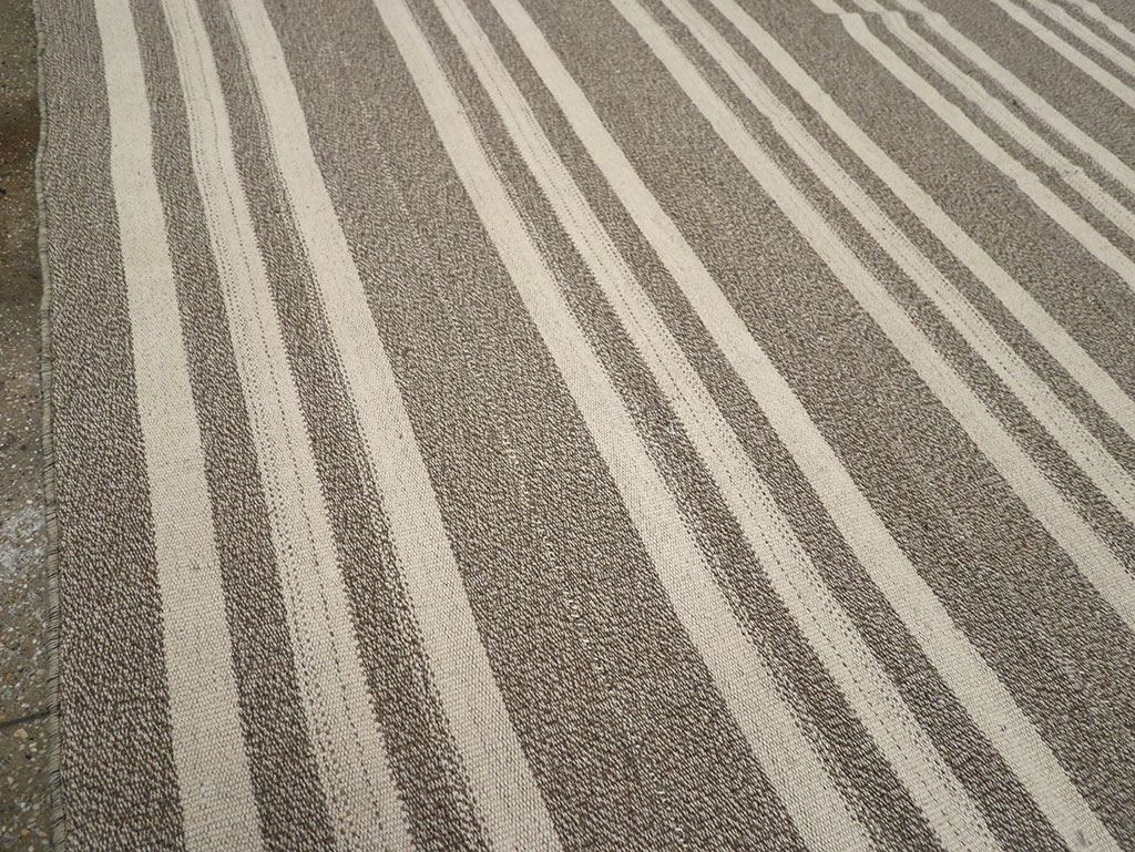 Modern Turkish Flatweave Kilim Room Size Carpet, No.32458 - Gsblank