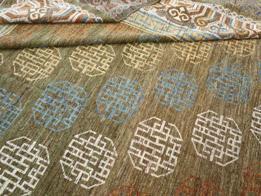 Modern East Turkestan Khotan Room Size Carpet, No.32476 - Gsblank