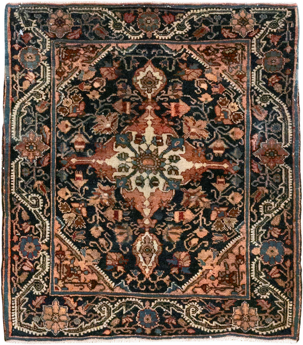 Antique Persian Sarouk Throw Rug, No.32486 - Gsblank
