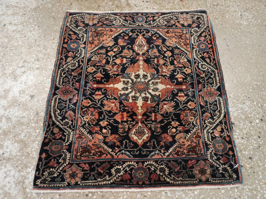 Antique Persian Sarouk Throw Rug, No.32486 - Gsblank