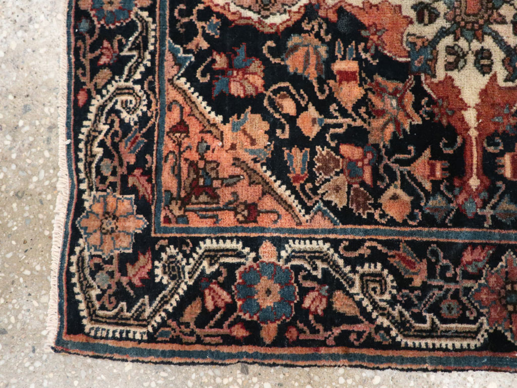 Antique Persian Sarouk Throw Rug, No.32486 - Gsblank