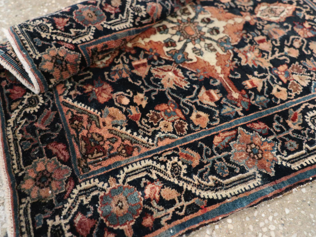 Antique Persian Sarouk Throw Rug, No.32486 - Gsblank