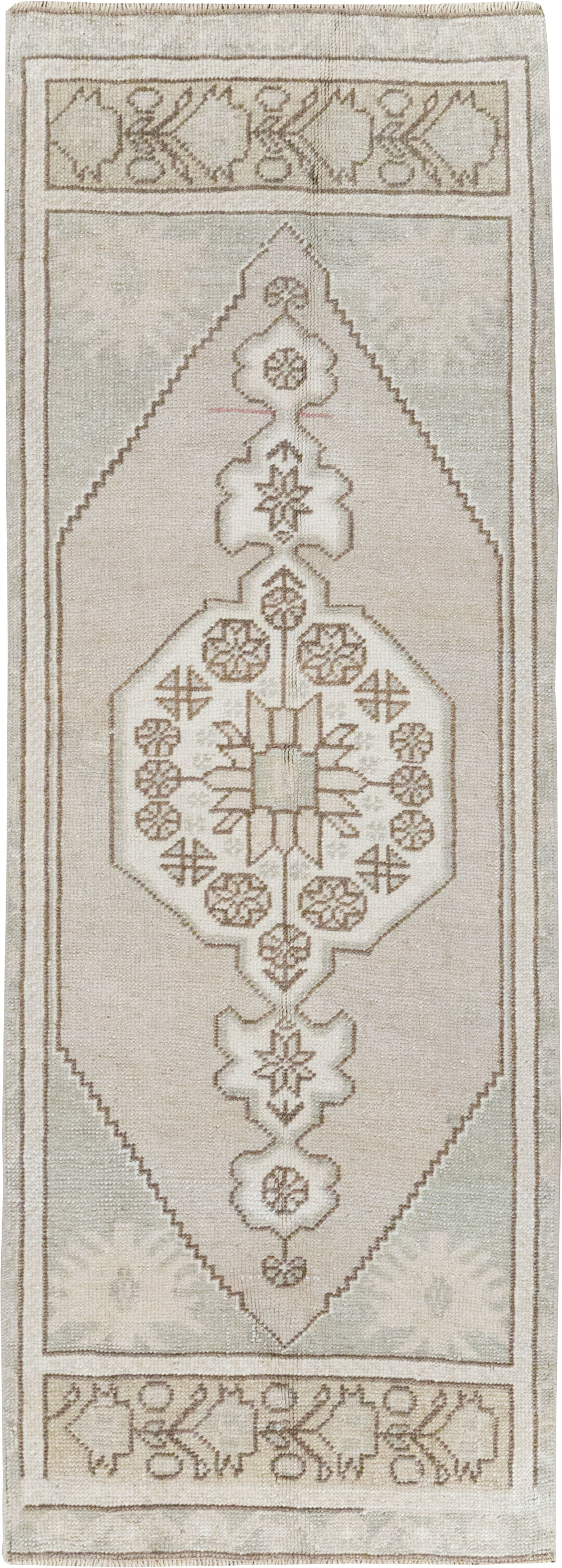 Vintage Turkish Oushak Throw Rug, No.32490 - Gsblank
