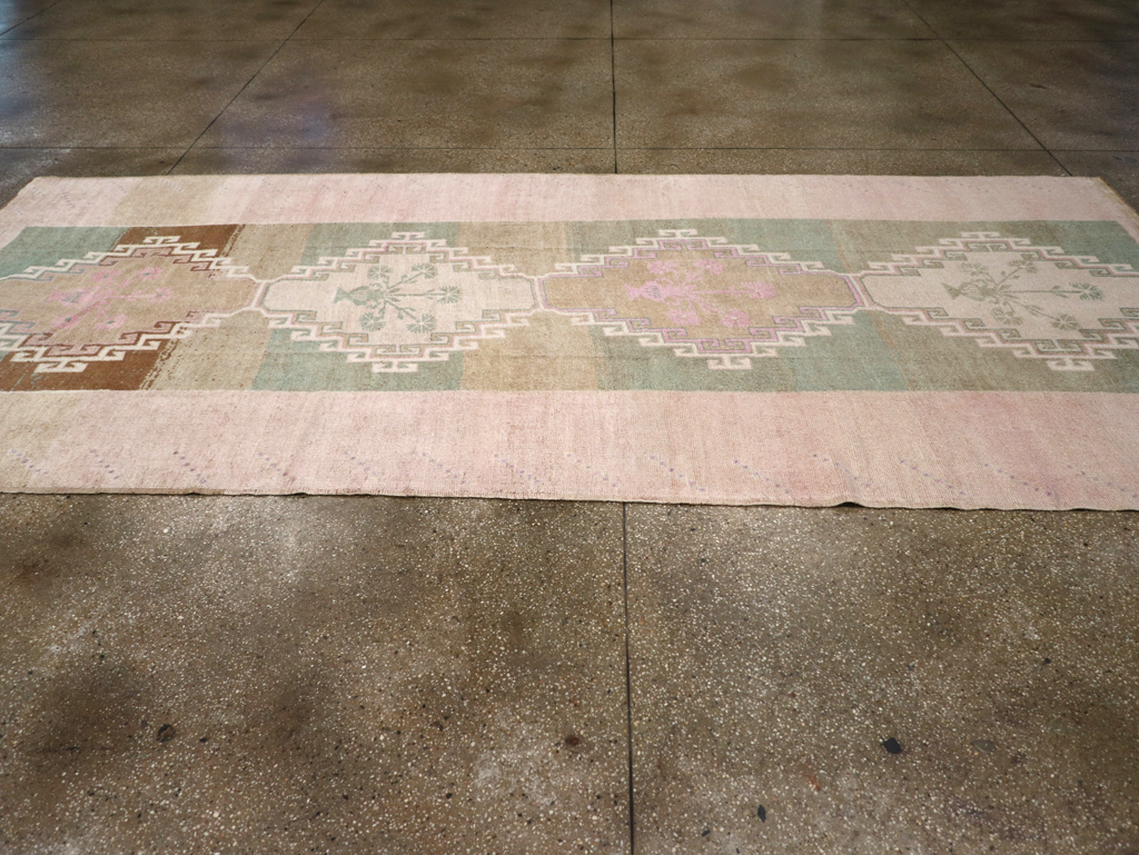 Vintage Turkish Anatolian Wide Gallery Runner, No.32503 - Gsblank