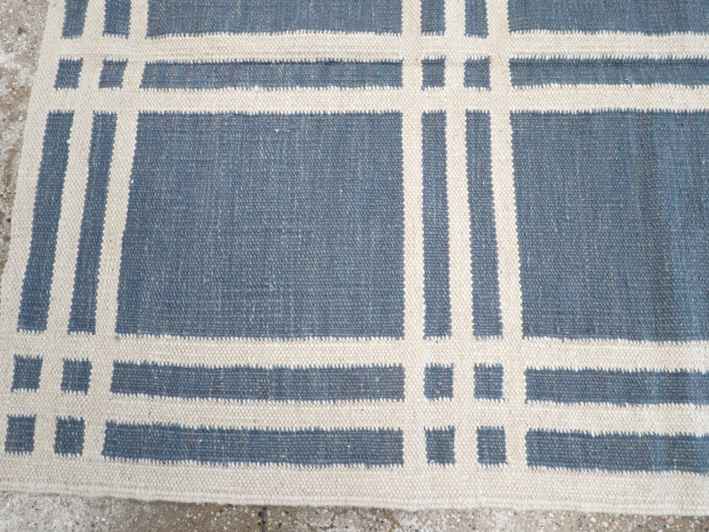 Swedish Inspired Contemporary Turkish Flatweave Accent Rug, No.32505 - Gsblank