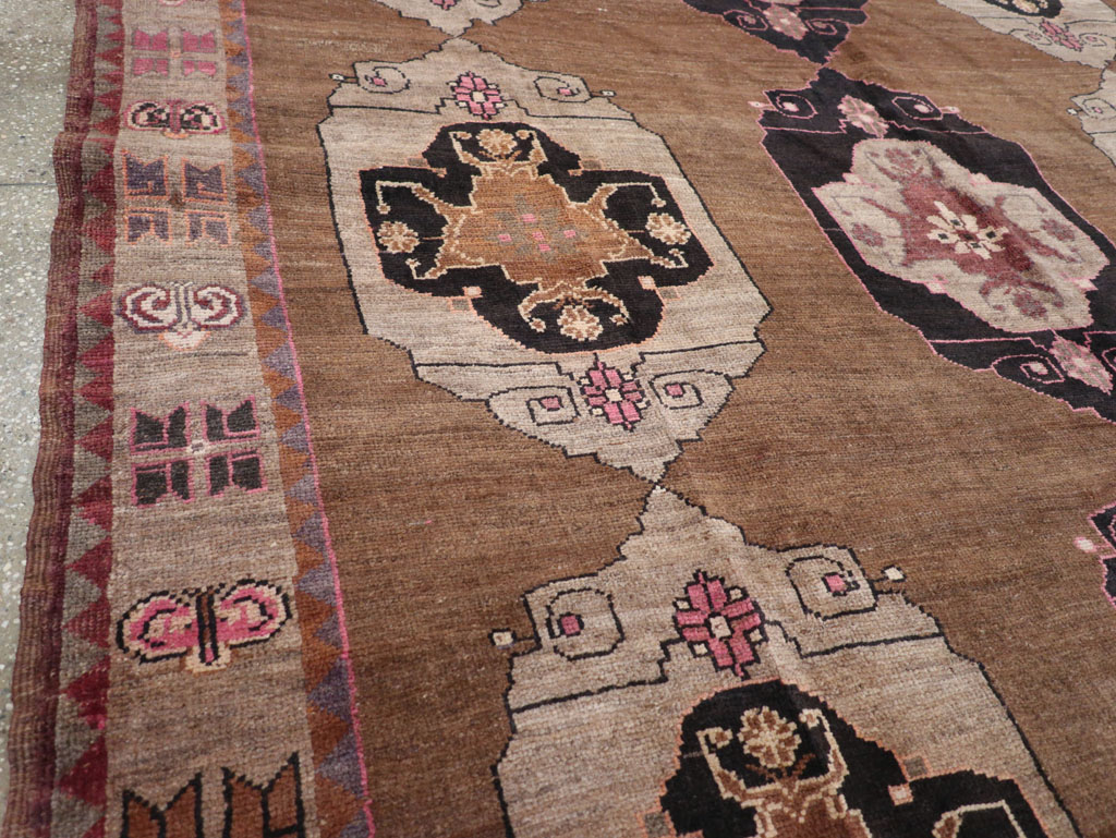 Vintage Turkish Anatolian Room Size Carpet, No.32507 - Gsblank
