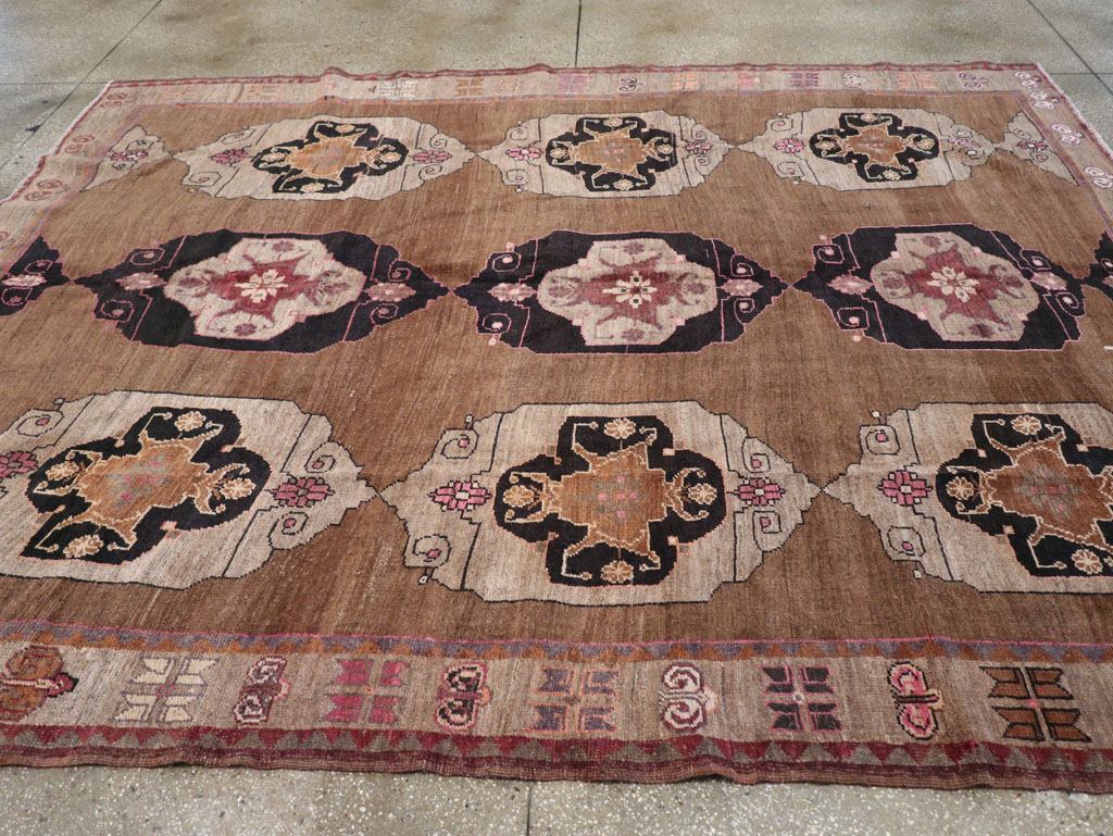 Vintage Turkish Anatolian Room Size Carpet, No.32507 - Gsblank