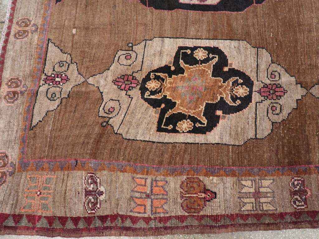 Vintage Turkish Anatolian Room Size Carpet, No.32507 - Gsblank