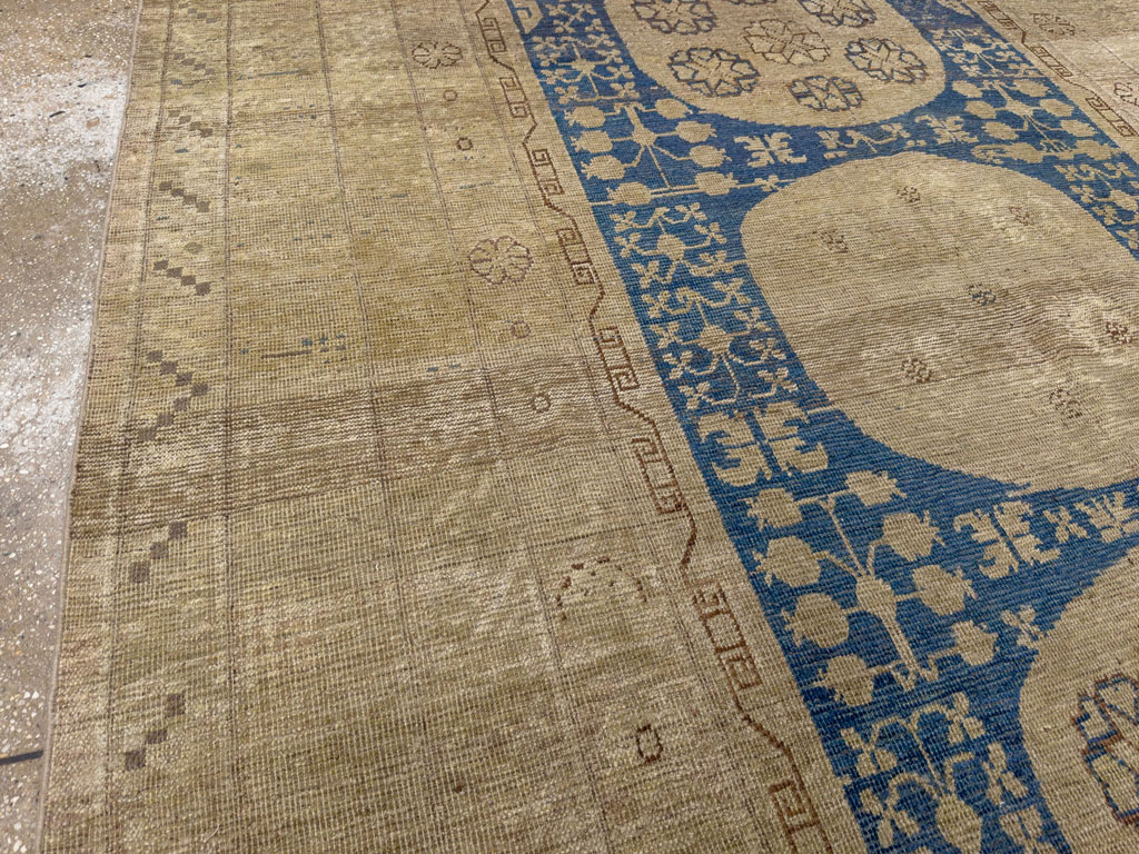Antique East Turkestan Khotan Accent Carpet, No.32511 - Gsblank