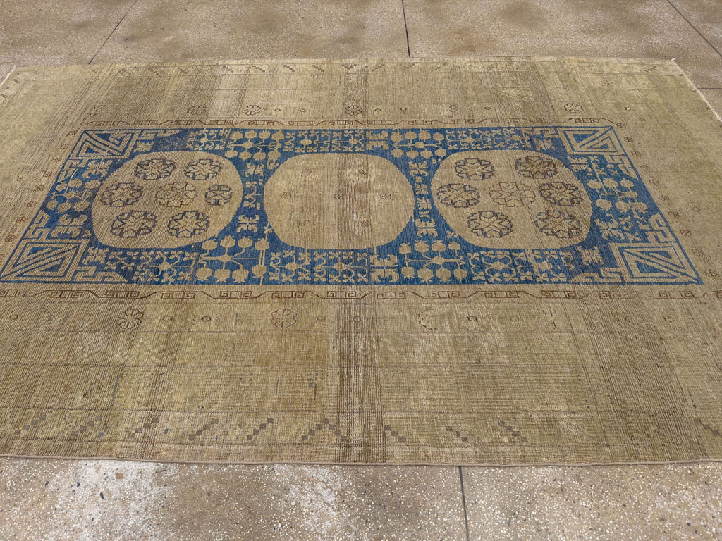 Antique East Turkestan Khotan Accent Carpet, No.32511 - Gsblank