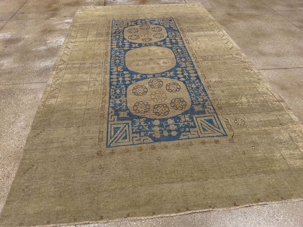 Antique East Turkestan Khotan Accent Carpet, No.32511 - Gsblank