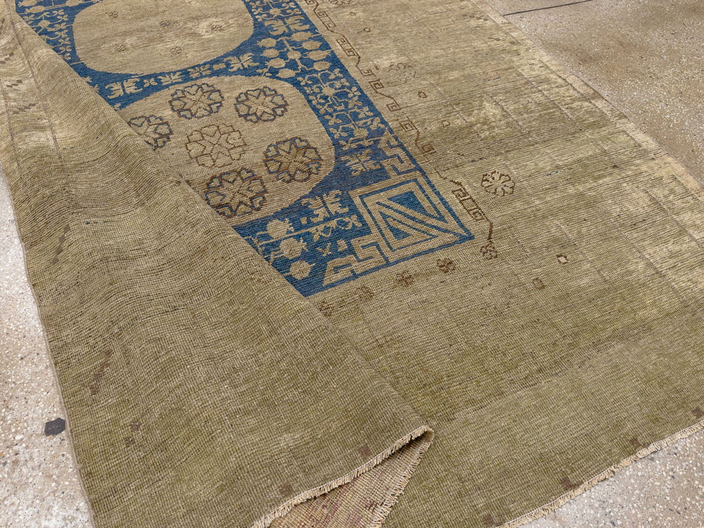 Antique East Turkestan Khotan Accent Carpet, No.32511 - Gsblank