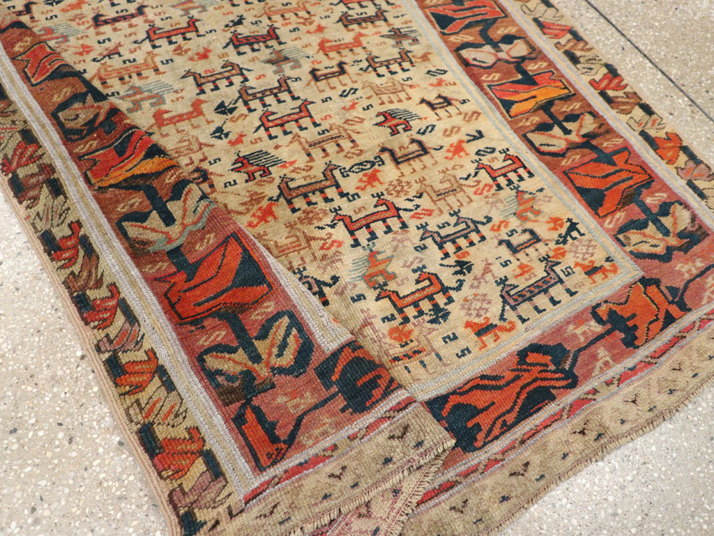 Antique Caucasian Shirvan Accent Rug, No.32512 - Gsblank