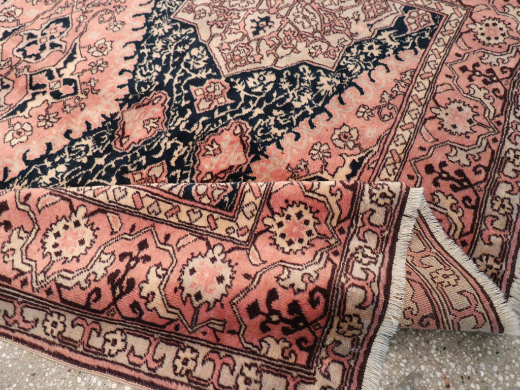 Vintage Turkish Oushak Rug, No.32513 - Gsblank