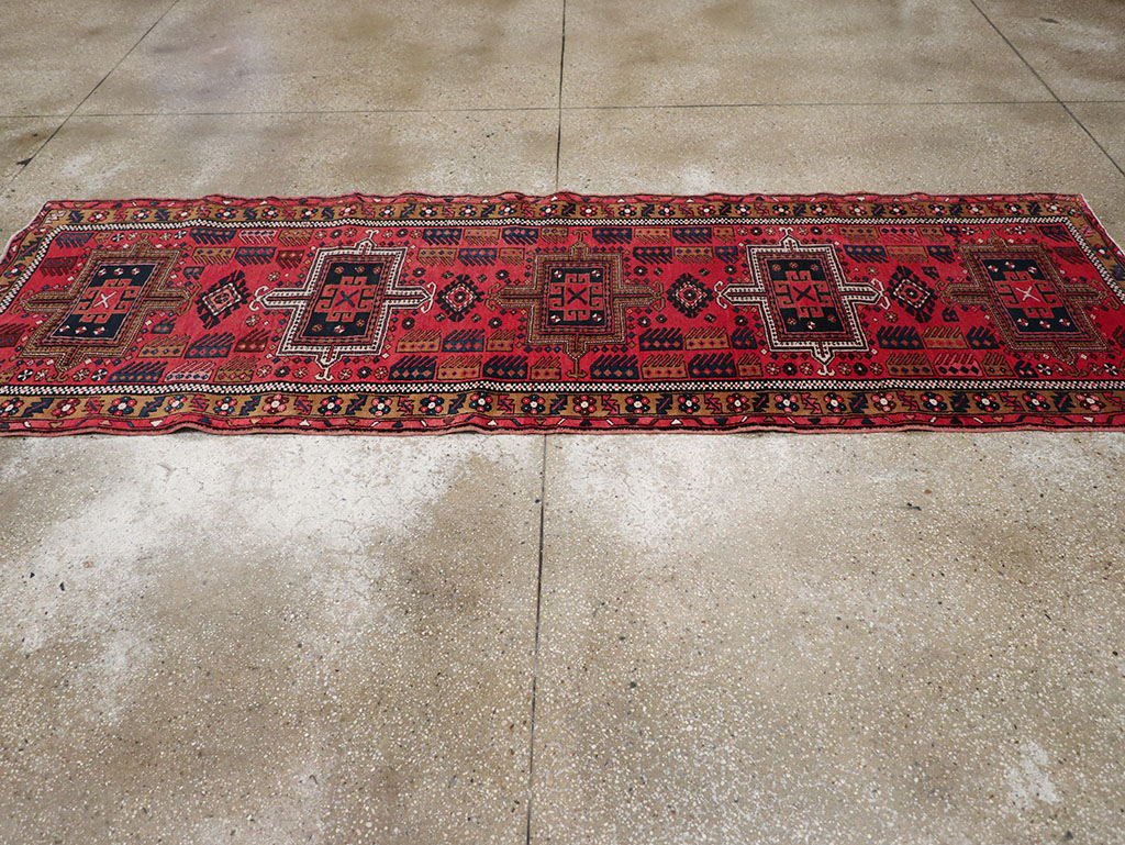 Vintage Persian Karajeh Runner, No.32514 - Gsblank