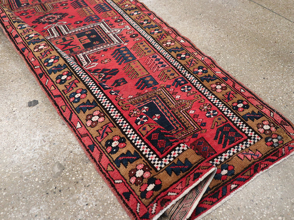 Vintage Persian Karajeh Runner, No.32514 - Gsblank