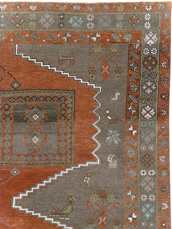 Vintage Anatolian Accent Rug, No.32516 - Gsblank