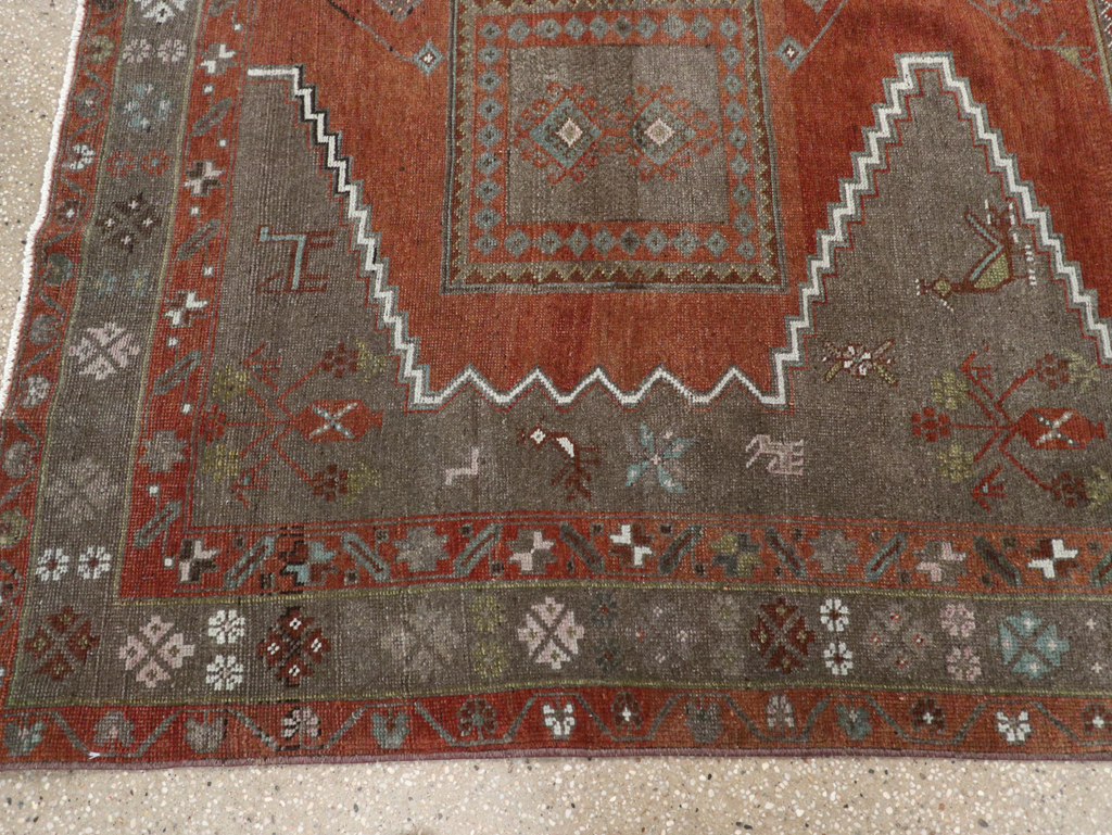 Vintage Anatolian Accent Rug, No.32516 - Gsblank