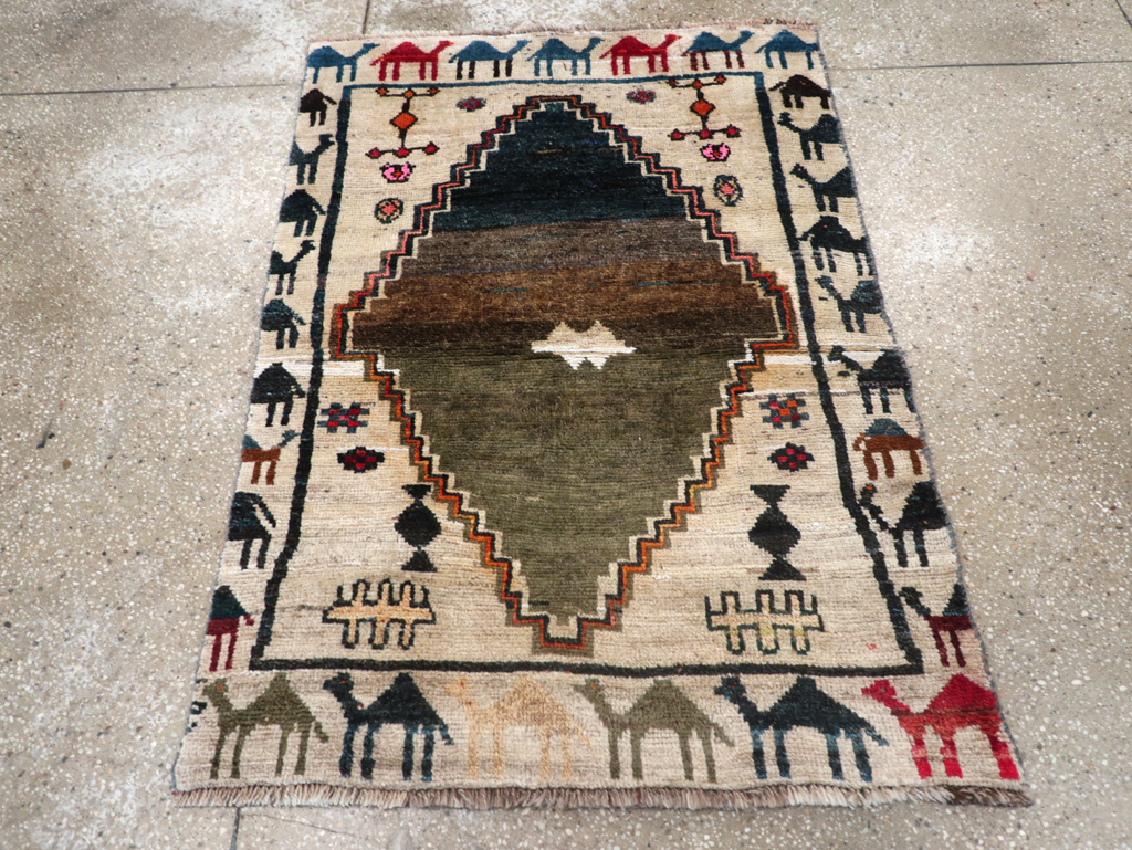 Vintage Persian Gabbeh Throw Rug, No.32540 - Gsblank